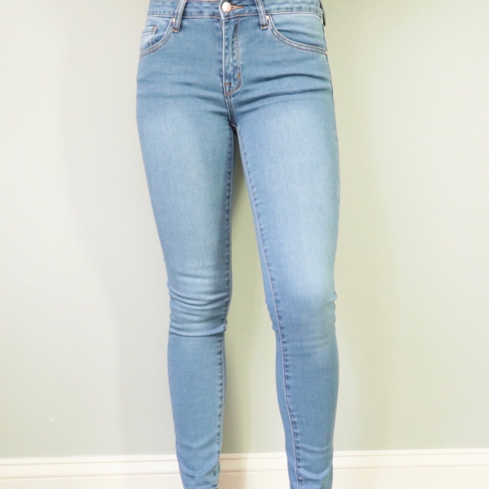 Forever 21 skinny jeans